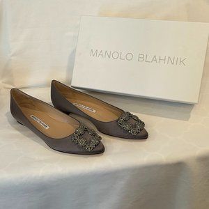 Manolo Blahnik Hangisi Flat Grey-Size 36 NIB